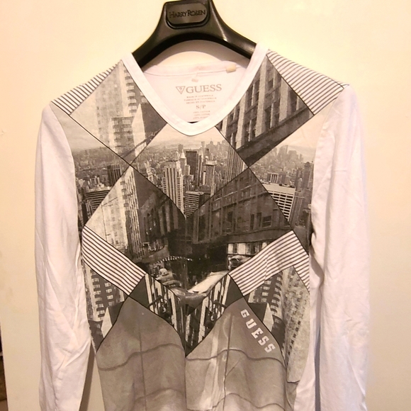 Guess t shirt - Picture 3 of 4